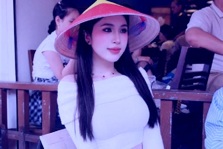 Layla, 39 — Escort in Phong Thanh, Vietnam
