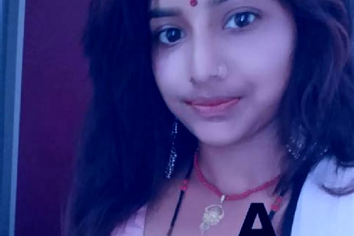 Layla, 39 — Escort in Sandila, India