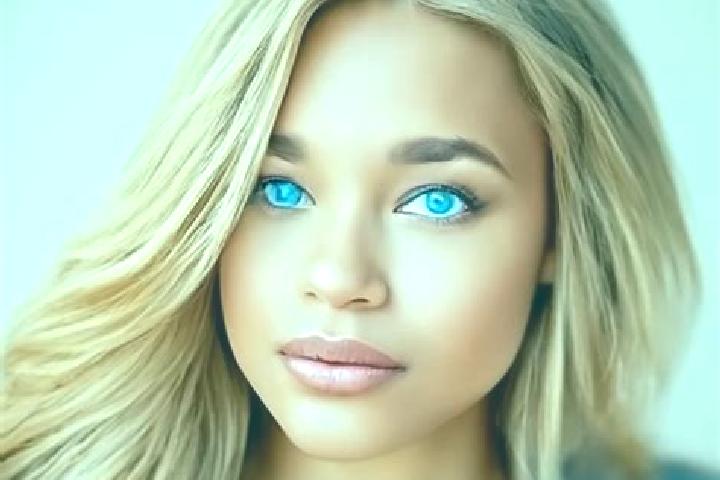 Lillian, 20, a blonde blue-eyed latina companion based in Jedung. Offering Fetish, A-Level, Duos, Erotic Massage. Available for incall and outcall, overnight...