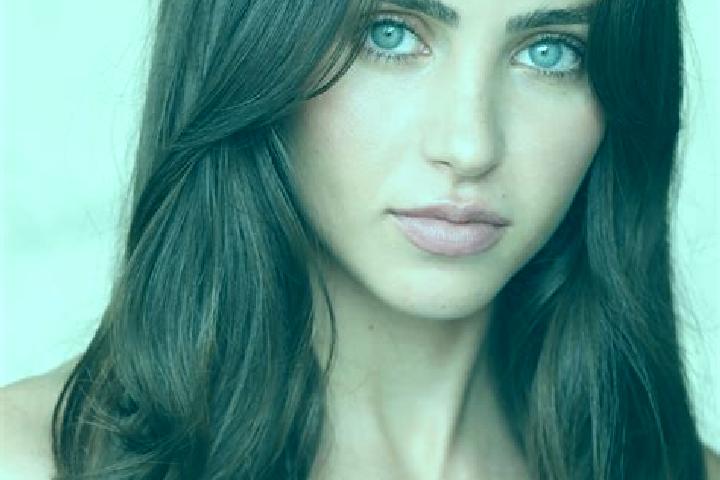 Lillian, 20, a brunette dark-eyed caribbean companion based in Albanchez. Offering Couples, Striptease. Available for incall and outcall, day and evening dates.