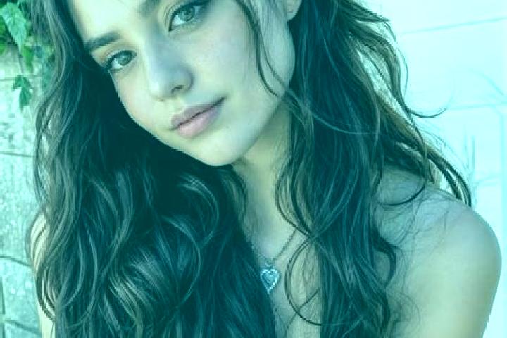 Lillian, 20, a red hazel-eyed asian companion based in Crixas. Offering CIM, Travel Companion, 69, Prostate Massage, Overnight. Available for incall and outc...