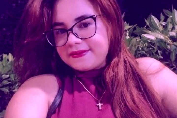 Lillian, 20 — Escort in El Carpio, Spain