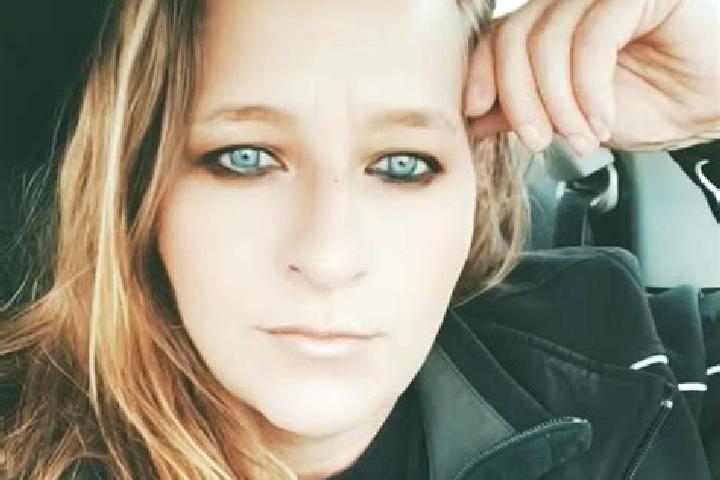 Lillian, 20 — Escort in Postville, United States