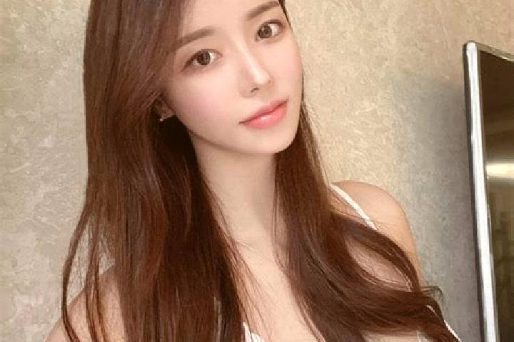 Lillian, 20 — Escort in Yanwo, China