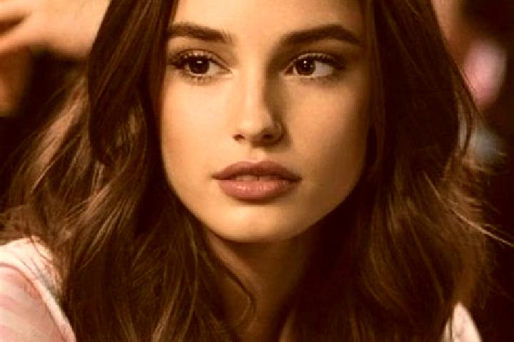 Lillian, 21, a brunette brown-eyed middle eastern companion based in Uruena. Offering Couples, Party Girl, Deep French Kissing, Striptease. Available for inc...