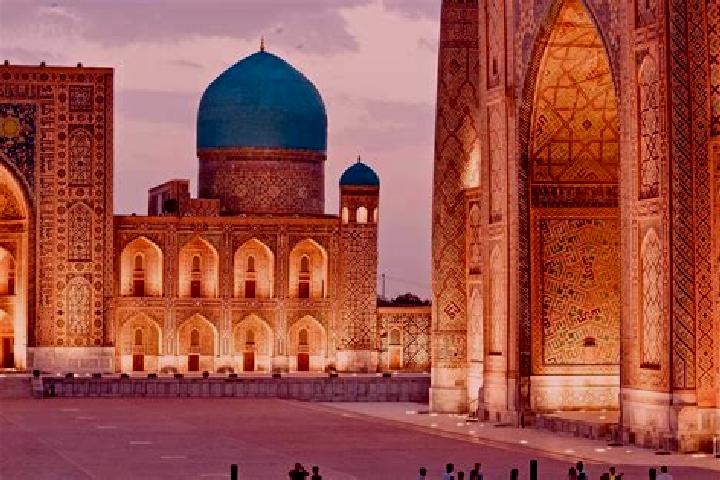 Lillian, 21 — Escort in Kuyganyor, Uzbekistan