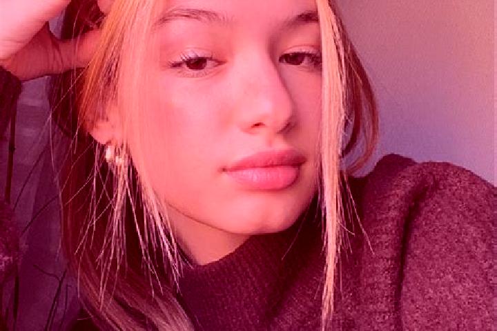 Lillian, 22, a blonde brown-eyed caribbean companion based in Annam. Offering Striptease, Party Girl, Fetish, Deep French Kissing. Available for incall and o...