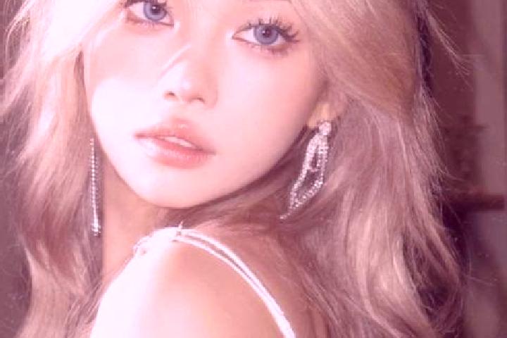 Lillian, 22, a platinum blonde dark-eyed asian companion based in Valdottavo. Offering Girlfriend Experience, A-Level, 69, Domination. Available for incall a...