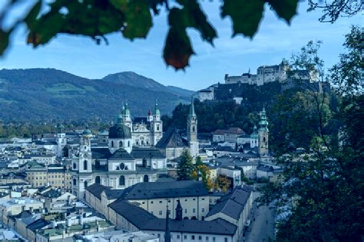 Lillian, 22 — Escort in Gradenberg, Austria