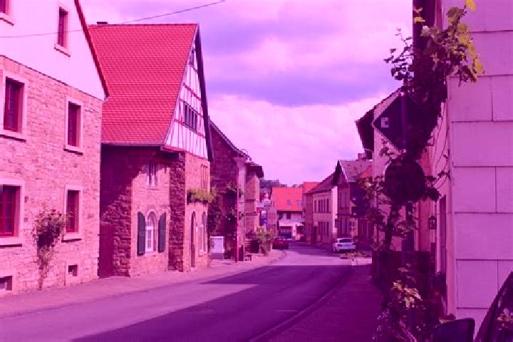 Lillian, 22 — Escort in Odernheim, Germany