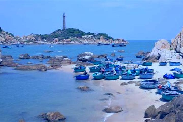 Lillian, 22 — Escort in Phan Thiet, Vietnam