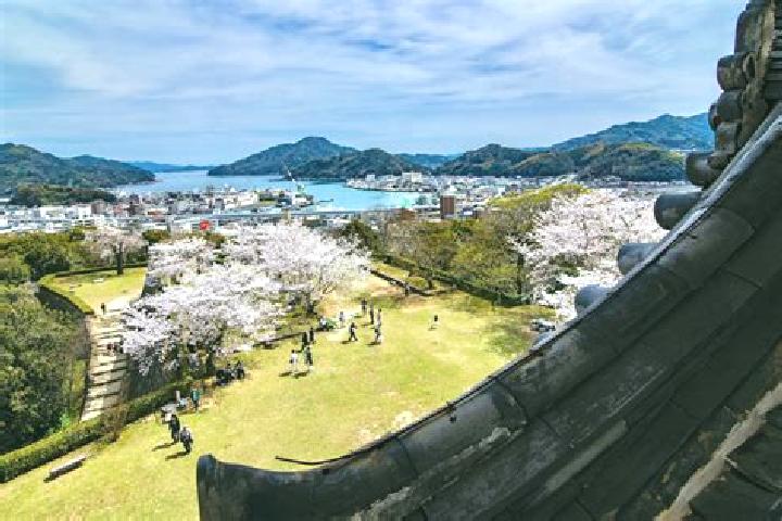 Lillian, 22 — Escort in Uwajima, Japan