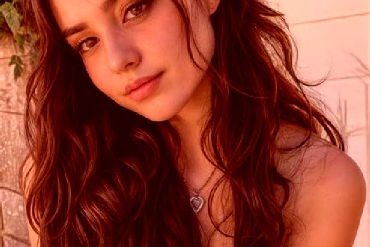 Lillian, 23, a auburn hazel-eyed slavic companion based in Dariun. Offering Striptease, BDSM, Massage, GFE, OWO. Available for incall and outcall, day and ev...