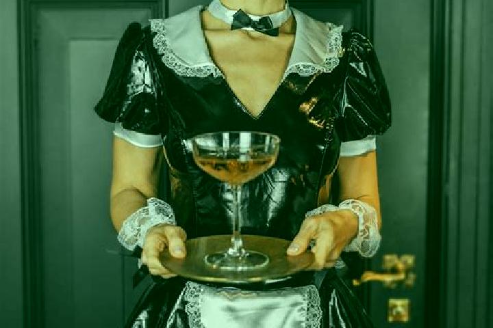 Lillian, 23, a black blue-eyed caucasian companion based in Pasir Panjang. Offering Duos, Tantra, BDSM. Available for incall and outcall, day and evening dates.
