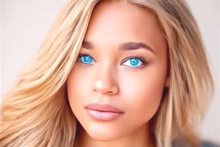 Lillian, 23, a blonde blue-eyed latina companion based in Forchia. Offering BDSM, Travel Companion, Couples. Available for incall and outcall, overnight book...