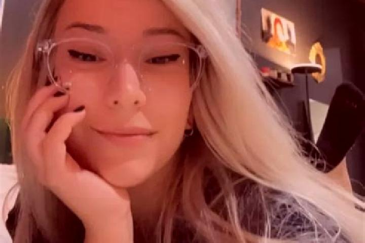 Lillian, 23, a blonde grey-eyed indian companion based in Mahallat. Offering GFE, Roleplay, CIM, OWO. Available for incall and outcall, day and evening dates.