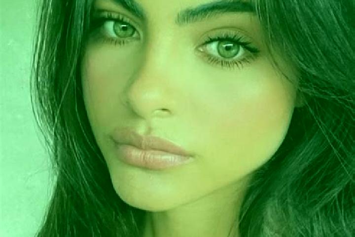 Lillian, 23, a brunette green-eyed latina companion based in Gingee. Offering Dinner Date, Tantra, Massage, Striptease. Available for incall and outcall, day...