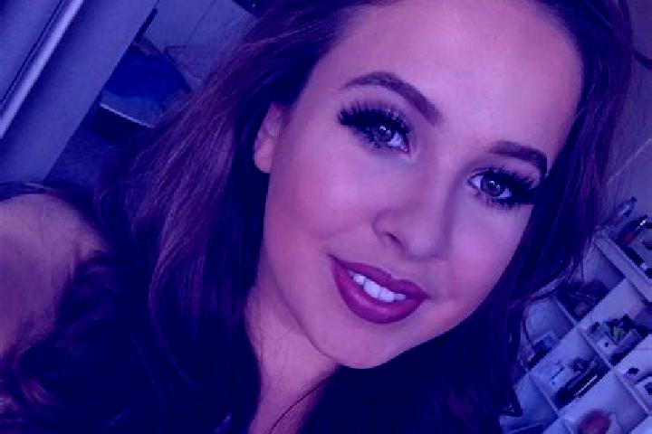 Lillian, 23, a red dark-eyed mixed companion based in Vladikavkaz. Offering Fetish, Overnight, 69. Available for incall and outcall, day and evening dates.