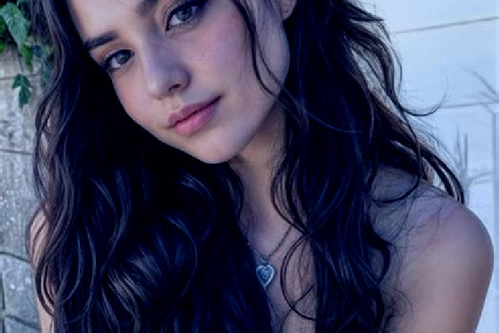 Lillian, 23, a red hazel-eyed european companion based in Saint Helena Bay. Offering Massage, Party Girl, OWO, Prostate Massage. Available for incall and out...