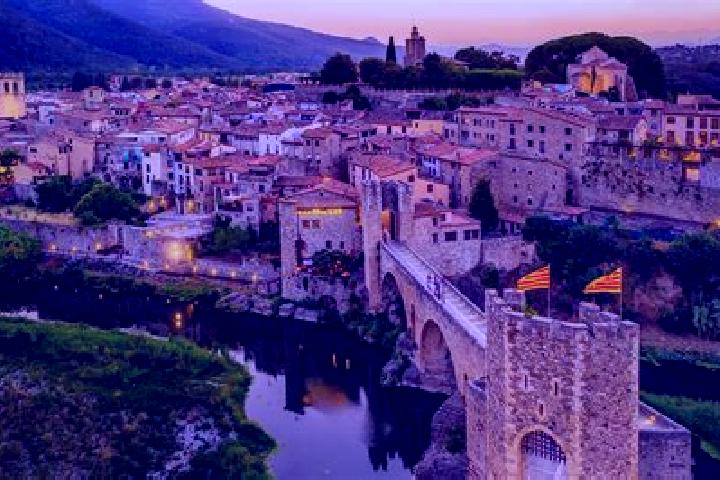 Lillian, 23 — Escort in Besalu, Spain