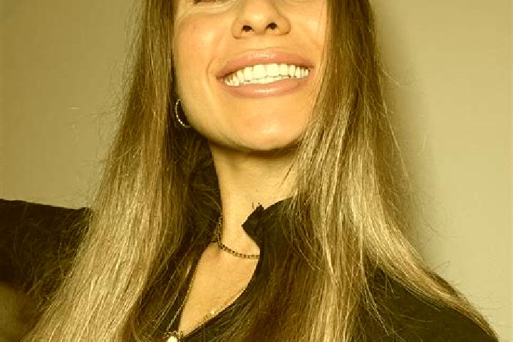 Lillian, 23 — Escort in Emsburen, Germany