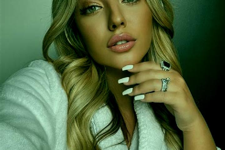 Lillian, 23 — Escort in Kamyana, Ukraine