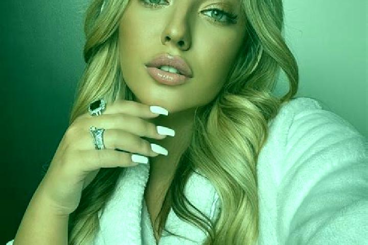 Lillian, 23 — Escort in Letsovytsia, Ukraine