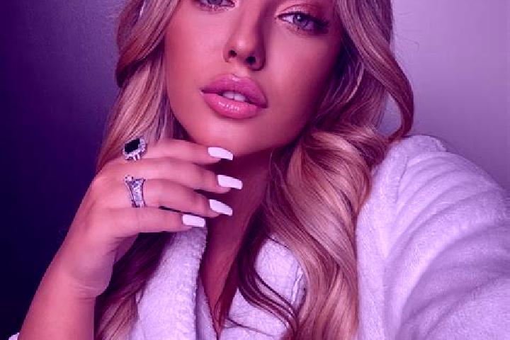 Lillian, 23 — Escort in Markova, Ukraine