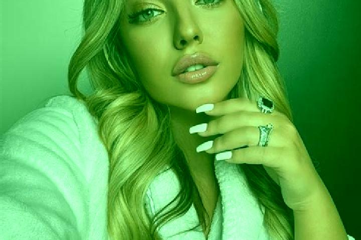 Lillian, 23 — Escort in Paramirim, Brazil
