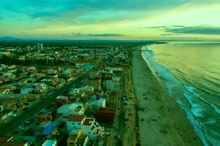 Lillian, 23 — Escort in San Antonio de las Palmas, Mexico
