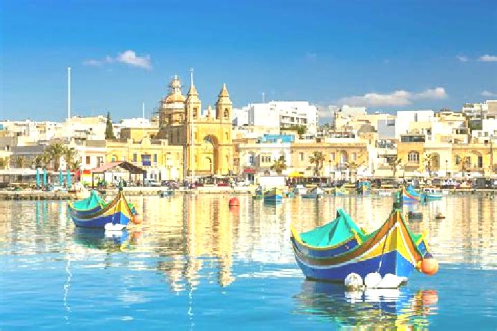 Lillian, 23 — Escort in Valletta, Malta