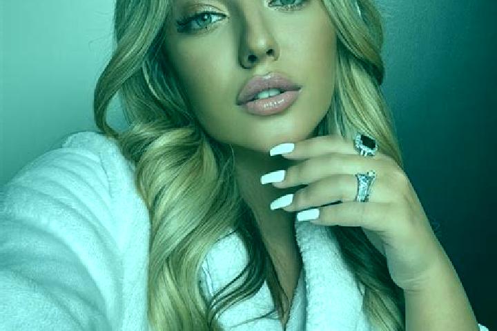 Lillian, 23 — Escort in Wettmannstaetten, Austria