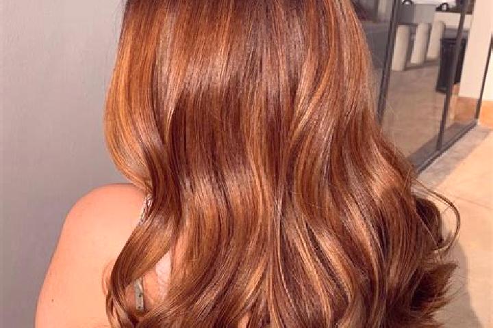 Lillian, 24, a chestnut brown-eyed slavic companion based in Stone. Offering BDSM, GFE, Striptease. Available for incall and outcall, day and evening dates.