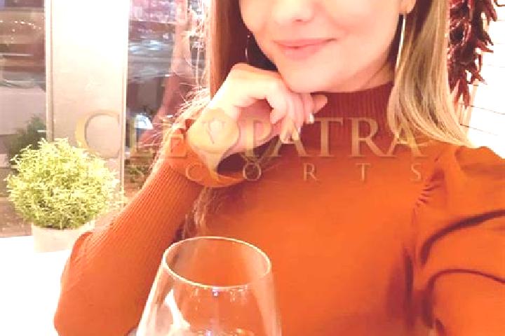 Lillian, 24, a chestnut grey-eyed caucasian companion based in Le auva a. Offering Dinner Date, BDSM, Prostate Massage, OWO. Available for incall and outcall...