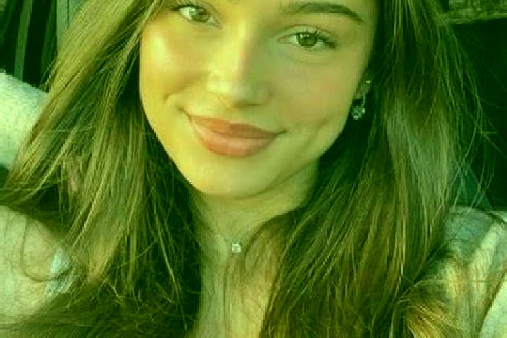 Lillian, 24, a chestnut hazel-eyed latina companion based in Mucurapo. Offering Dinner Date, Duos, Massage. Available for incall and outcall, overnight booki...