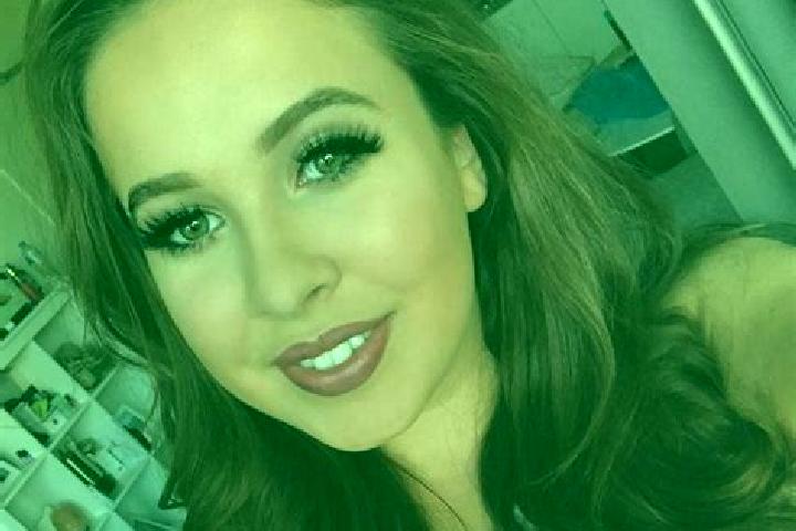 Lillian, 24, a dark blonde grey-eyed mediterranean companion based in Santa Ignacia. Offering Girlfriend Experience, Party Girl, Prostate Massage, BDSM. Avai...