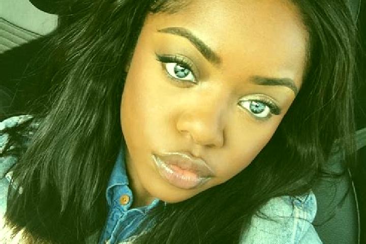 Lillian, 24, a red blue-eyed ebony companion based in Pila. Offering Massage, Party Girl. Available for incall and outcall, overnight bookings available.