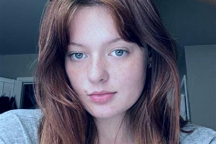 Lillian, 24, a red grey-eyed mixed companion based in Bayt Hanun. Offering Deep French Kissing, Party Girl, CIM, Prostate Massage, Duos. Available for incall...