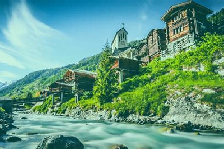 Lillian, 24 — Escort in Dellach, Austria