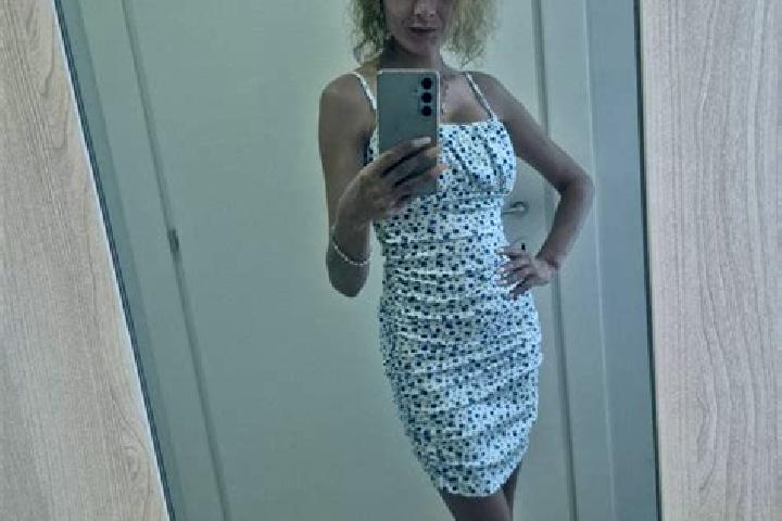 Lillian, 24 — Escort in Finnentrop, Germany
