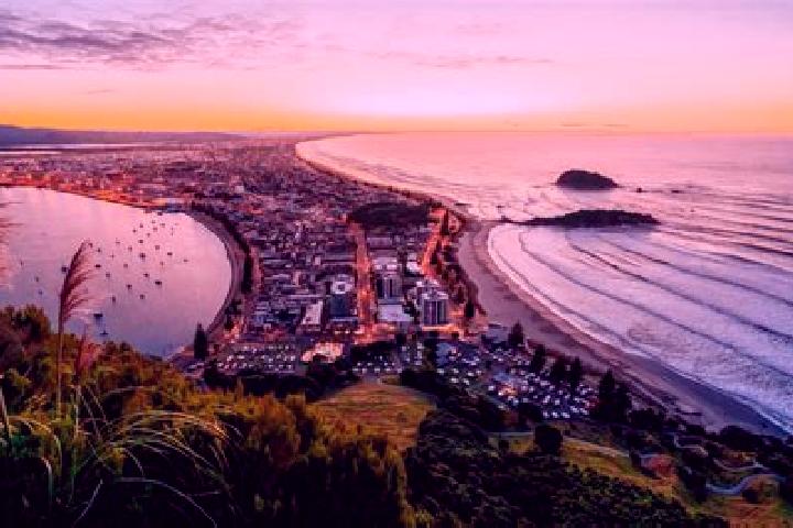 Lillian, 24 — Escort in Oropi, New Zealand