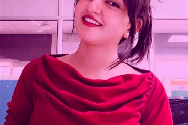 Lillian, 24 — Escort in Sarab-e Kalan, Iran