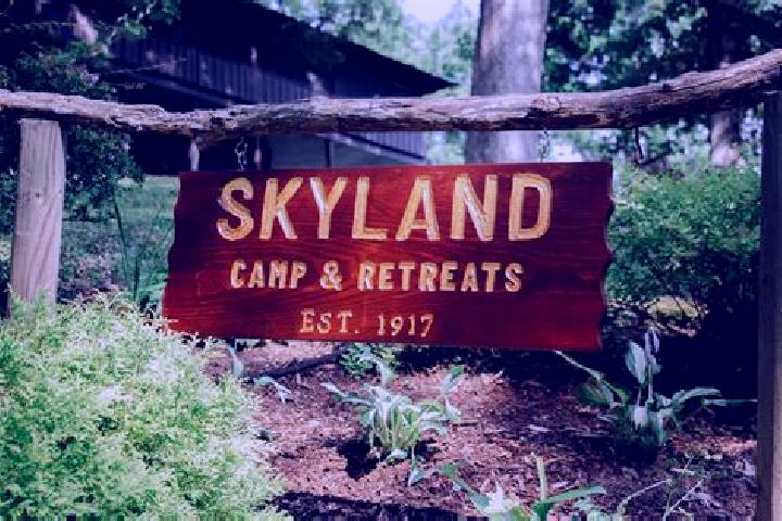 Lillian, 24 — Escort in Skyland Estates, United States