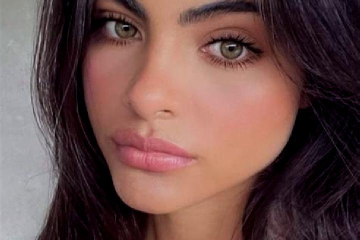 Lillian, 25, a black green-eyed indian companion based in Sacama. Offering Deep French Kissing, Striptease, Roleplay, Tantra, OWO. Available for incall and o...