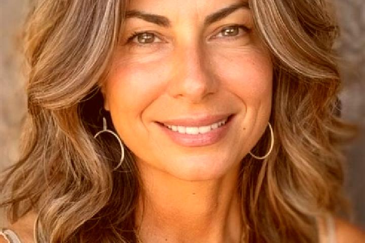 Lillian, 25, a brunette grey-eyed middle eastern companion based in Soutr Nikom. Offering OWO, Prostate Massage, 69. Available for incall and outcall, overni...