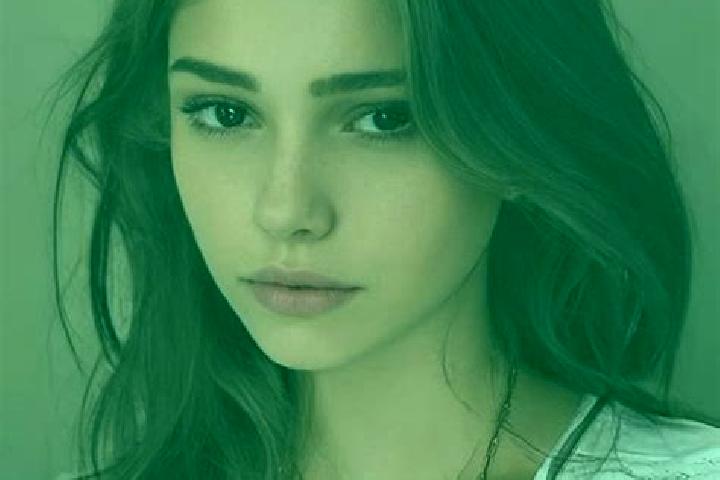 Lillian, 25, a chestnut brown-eyed slavic companion based in Castelveccana. Offering Domination, Prostate Massage, Girlfriend Experience, Tantra. Available f...
