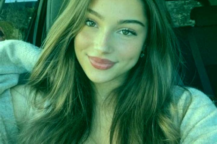 Lillian, 25, a chestnut hazel-eyed latina companion based in Heidenheim an der Brenz. Offering OWO, Prostate Massage, CIM, BDSM. Available for incall and out...
