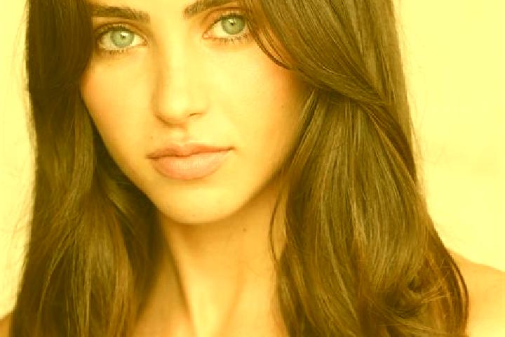 Lillian, 25, a dark blonde brown-eyed latina companion based in Cathcart. Offering Tantra, Roleplay. Available for incall and outcall, day and evening dates.
