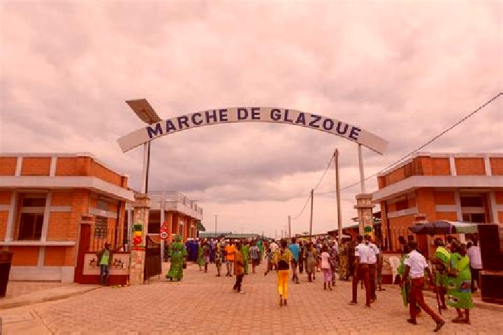 Lillian, 25 — Escort in Glazoue, Benin