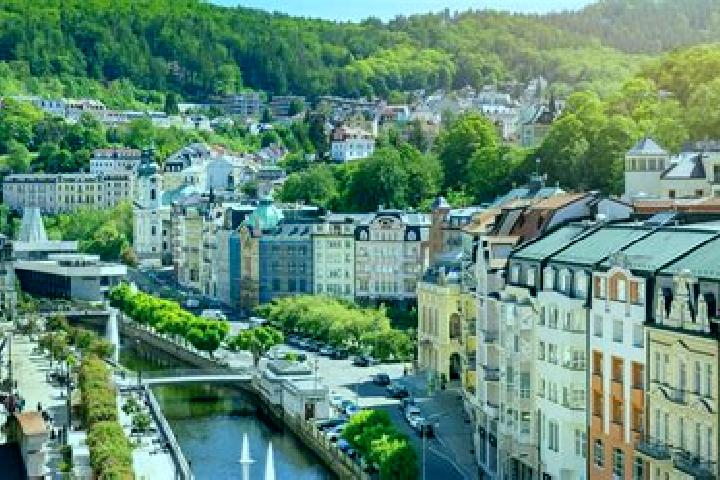 Lillian, 25 — Escort in Karlovy Vary, Czech Republic
